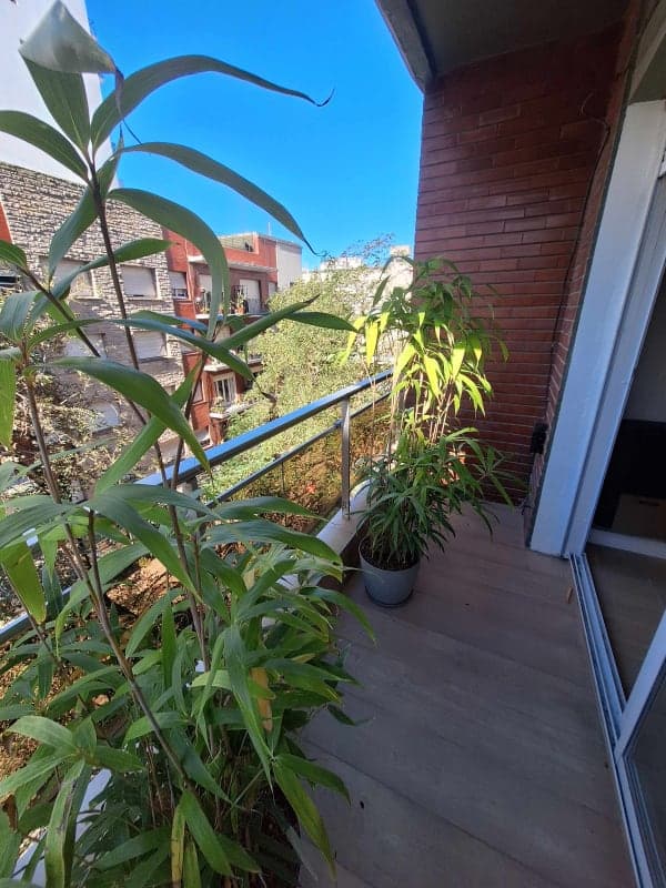 2 AMBIENTES A LA CALLE CON BALCON SALIENTE. - Imagen 1