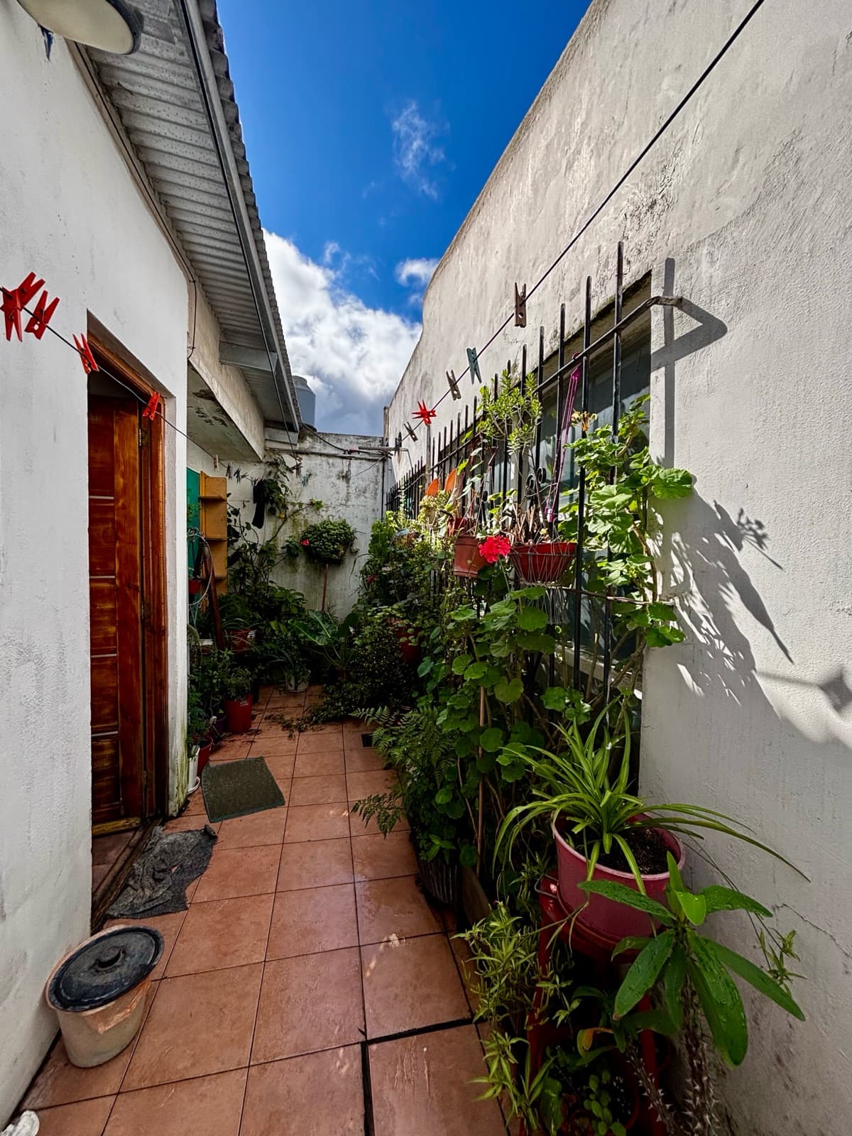 EN BLOCK: Local Chalet 3 Ambientes Departamento 2 ambientes en calle Calabria al 5000 - Imagen 4